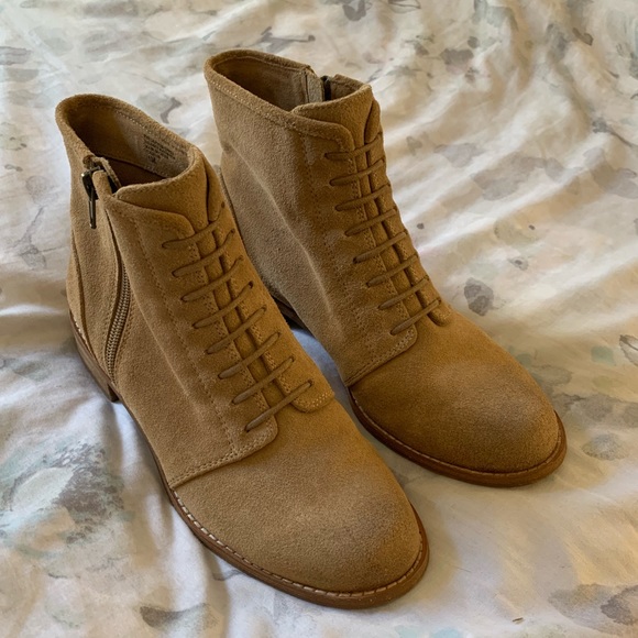 Splendid ankle bootie. Size 6. - Picture 3 of 8